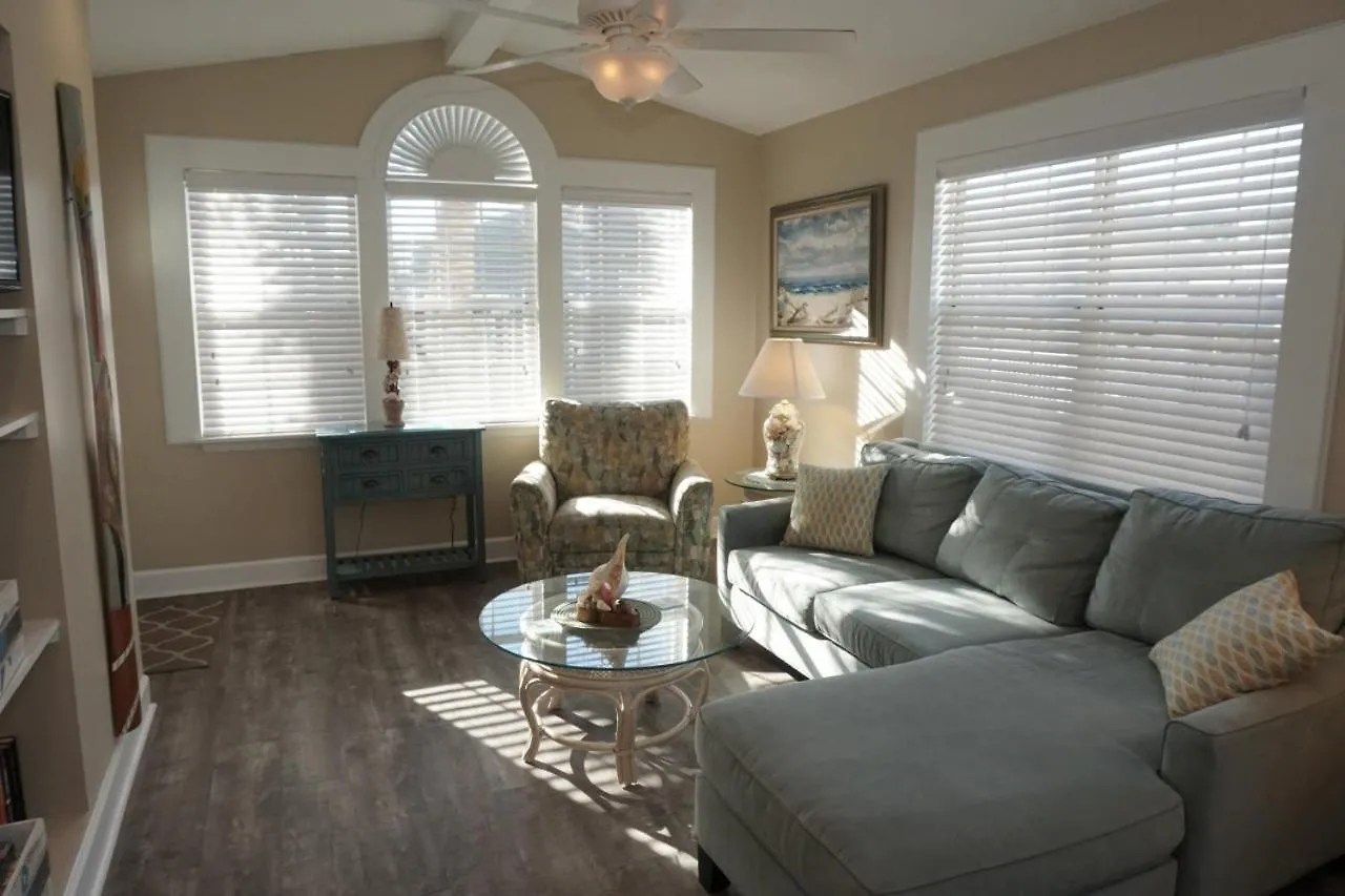 Venture Out 476 Marlin Dr Comes With Golf Cart Panama City Beach United States
